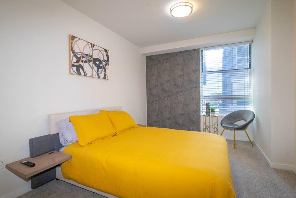 June Specials- Suite Spot Dtla- Free Parking For One Car! Los Angeles Extérieur photo