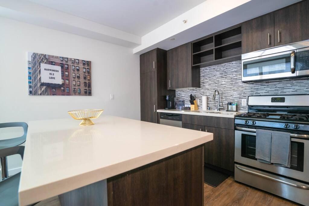 June Specials- Suite Spot Dtla- Free Parking For One Car! Los Angeles Extérieur photo