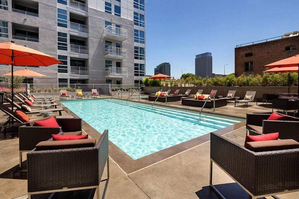 June Specials- Suite Spot Dtla- Free Parking For One Car! Los Angeles Extérieur photo